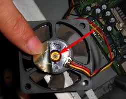 电脑机箱噪音大如何根治？资深工程师教你四步排查法