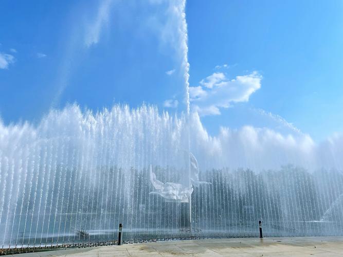 免费在线观看高清喷泉视频：放松心情，欣赏全球美景，提升审美能力