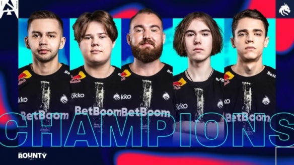 虽说赢得了比赛，却依然满脸愁绪？绿龙队以3：0的绝对优势摘得blast秋季赏金赛的冠军。

