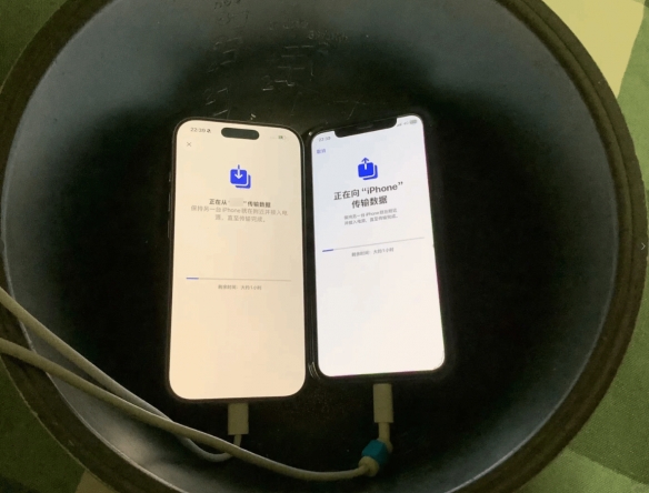 苹果公司回应“将iPhone放入电饭煲传输数据”的传闻:无需封闭环境配合 苹果公司回应“将iPhone放入电饭煲传输数据”的传闻:无需封闭环境配合