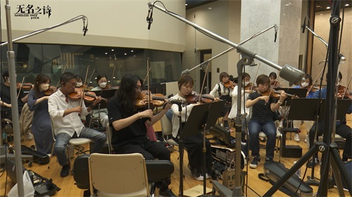 《无名之诗》背景音乐的制作幕后：诗意与旋律的融合