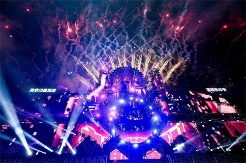 文化旅游跨界融合——借助数字技术赋能欢乐谷品牌，吸引粉丝，打造创新电音节新玩法

