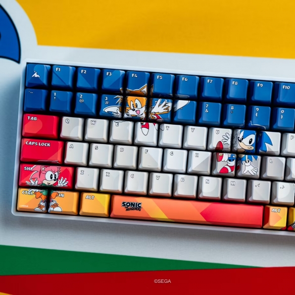 Higround发布了以世嘉的Dreamcast和索尼克为灵感设计的合作款键盘及外设系列 Higround发布了以世嘉的Dreamcast和索尼克为灵感设计的合作款键盘及外设系列