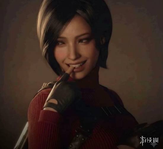 艾达王都因羞涩而面红了！《生化危机9》中里昂的肌肉线条爆发式增长，身材变得异常壮硕，令人震惊。

