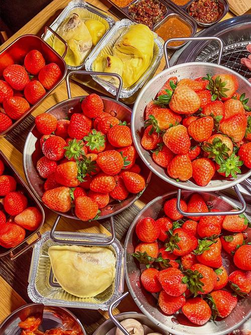 草莓榴莲combo2.0深夜释放自己解锁版