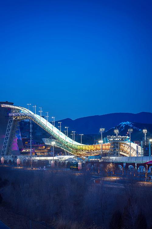 首钢大跳台冬奥灯光秀