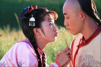 新还珠格格厨房吻戏