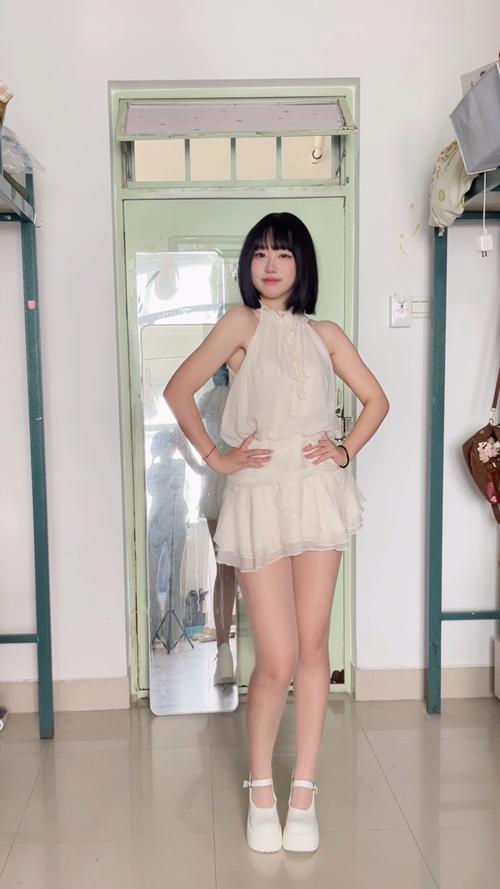 莉莉国产手机视频福利