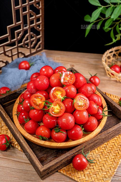 圣女果视频看美女