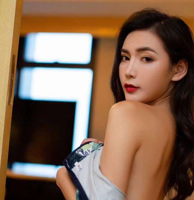 99众筹网嫩模大尺度视频