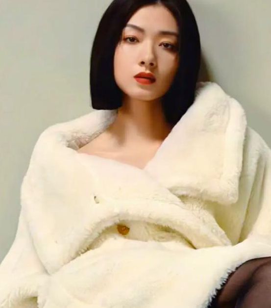 无内丝袜大尺度福利写真视频