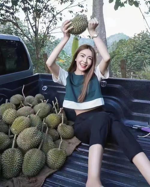 美女榴莲深夜释放