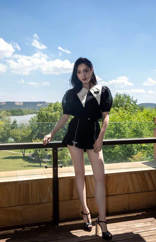 国产精片久久久久久婷婷