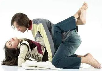 男人靠女人靠出白浆的视频