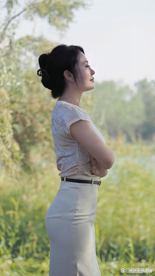 在线播放普通话对白风韵犹存