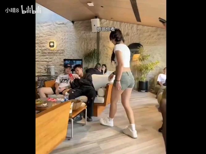 刘玥在线观看高清观看