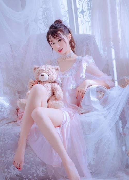 嫩模私拍正在播放