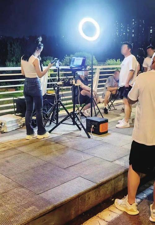 户外直播唱歌