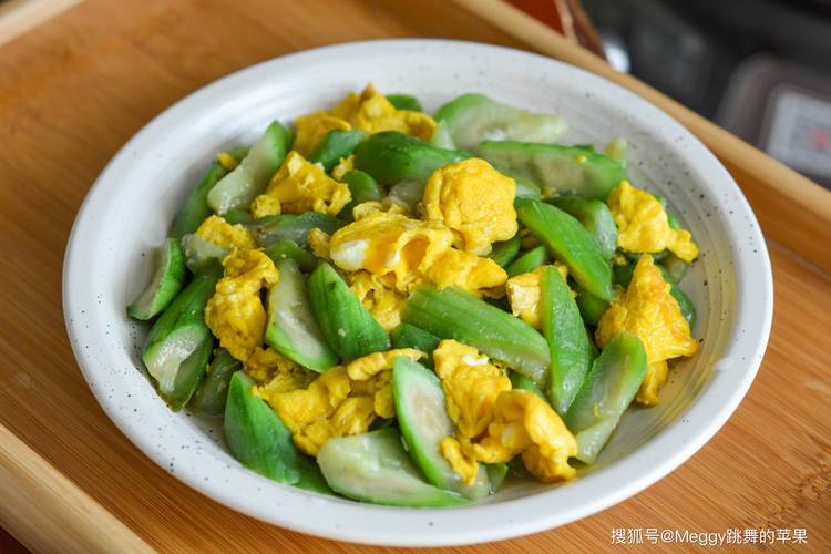 污秋葵草莓黄瓜荔枝丝瓜色多多