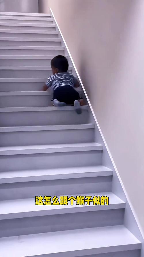 宝宝我们在楼梯做吧嗯啊视频