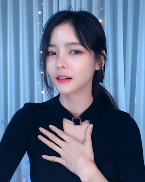 丝瓜草莓向日葵芭乐小猪鸭脖视频