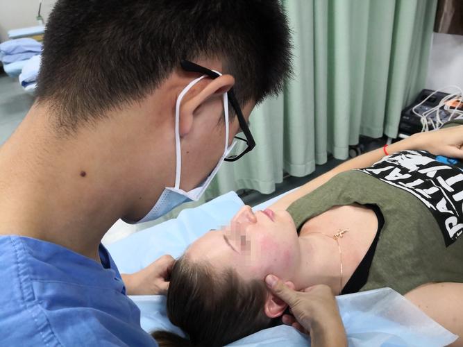 玉兔社区免费观看啪啪